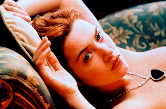 Although not as valuable as the true necklace from the real-life Titanic, the jewel sported by Kate Winslet in the film will definitely have some fans excited for a chance to take it home. 
