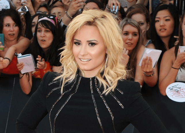 Taylor Swift Is on the May 2016 Cover of 'Vogue'