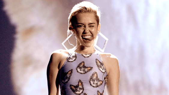 Miley Cyrus Hooking Up With Kellan Lutz: Report