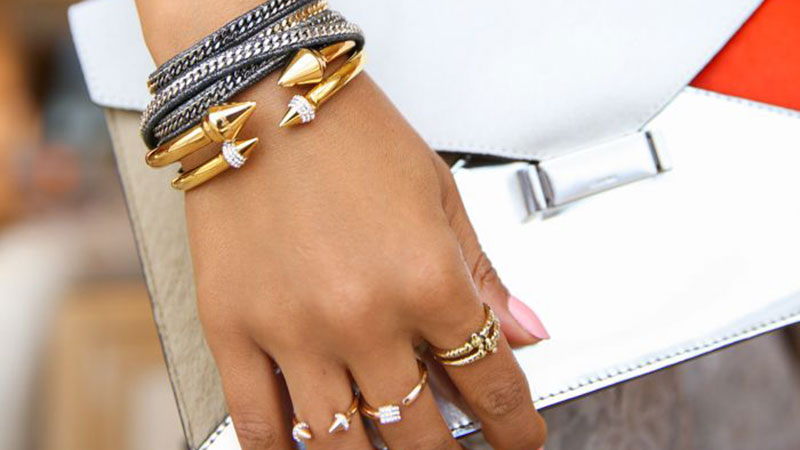 5 Totally Doable Ways to Make DIY Lipstick