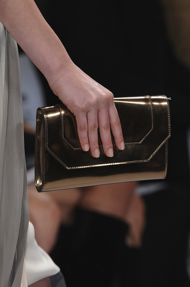 Learn How Tease Your Hair: Tips from Nathaniel Hawkins