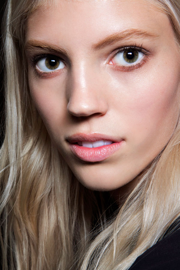 5 Reasons You Need to Try Dry Brushing Right Now