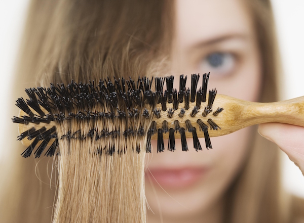 How To Handle Hair with Frizz and Flyaways During Winter