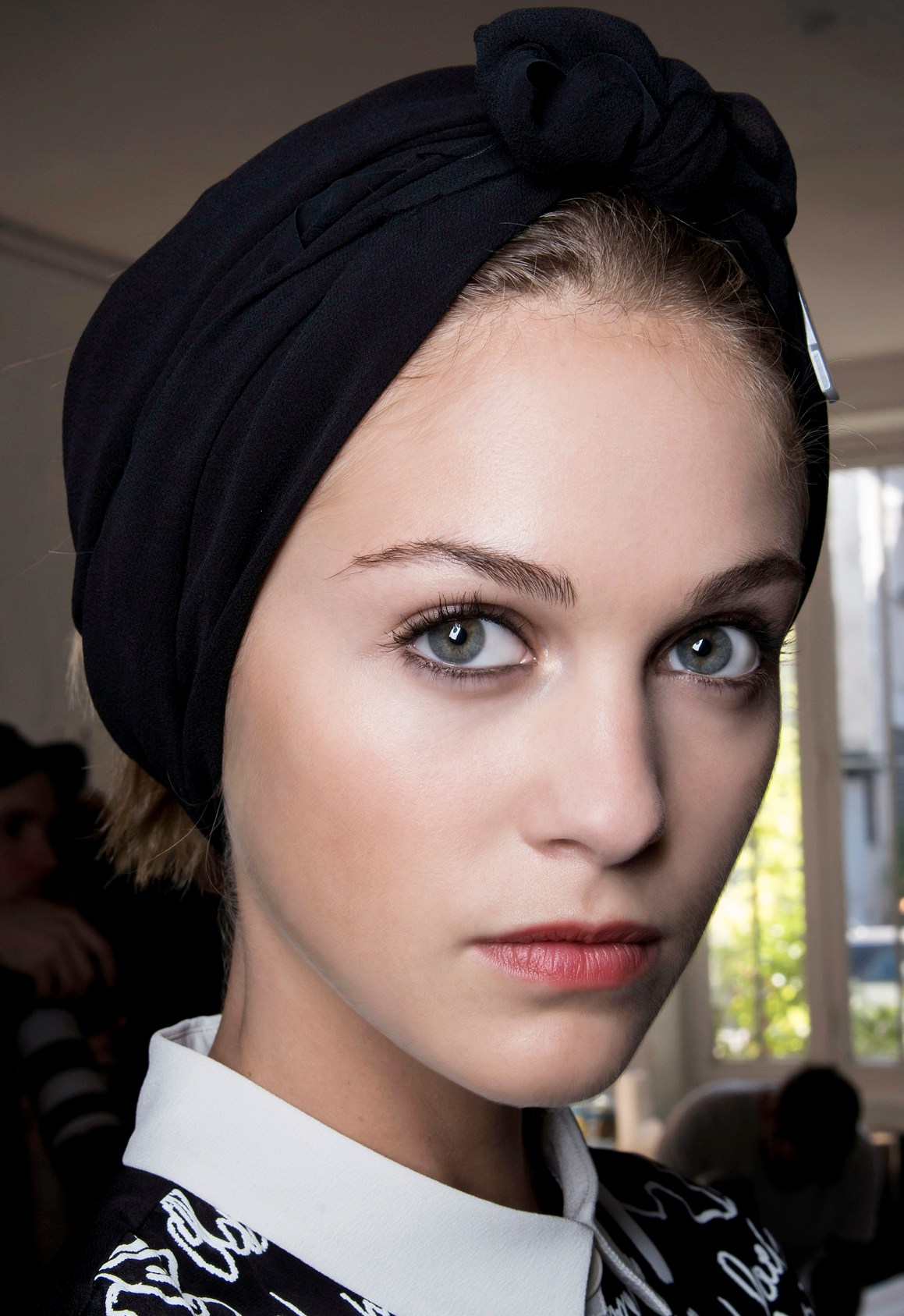 Ways to Style Unwashed Hair and Still Look Amazing