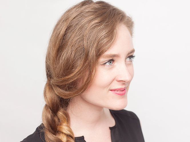 Ask an Expert: Can I Brush My Hair When It's Wet?