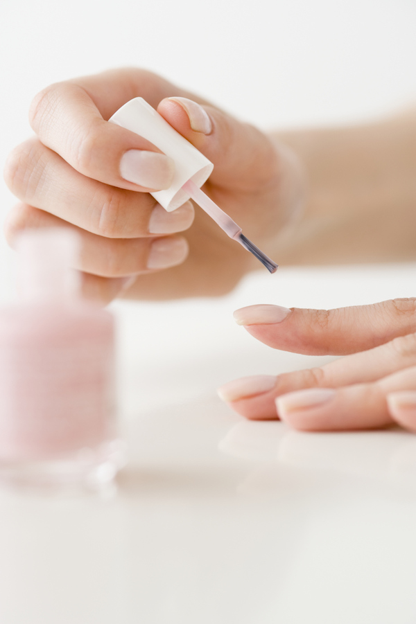 How to Paint Nails With Your Non-Dominant Hand