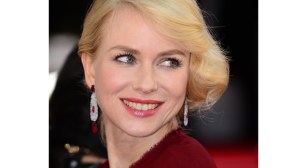 The Right Way to Back-comb Without Damaging Your Hair