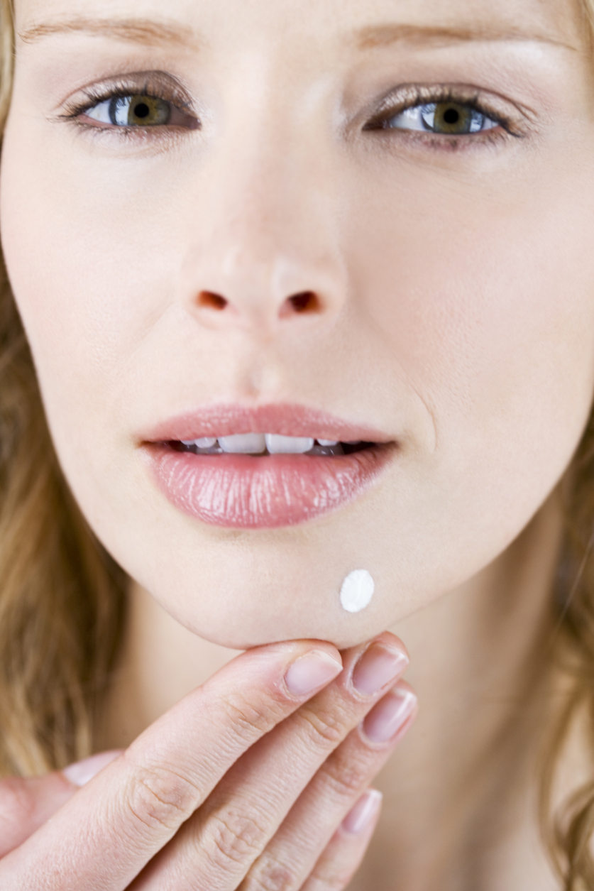 Everything You Need to Know About Dry vs. Dehydrated Skin