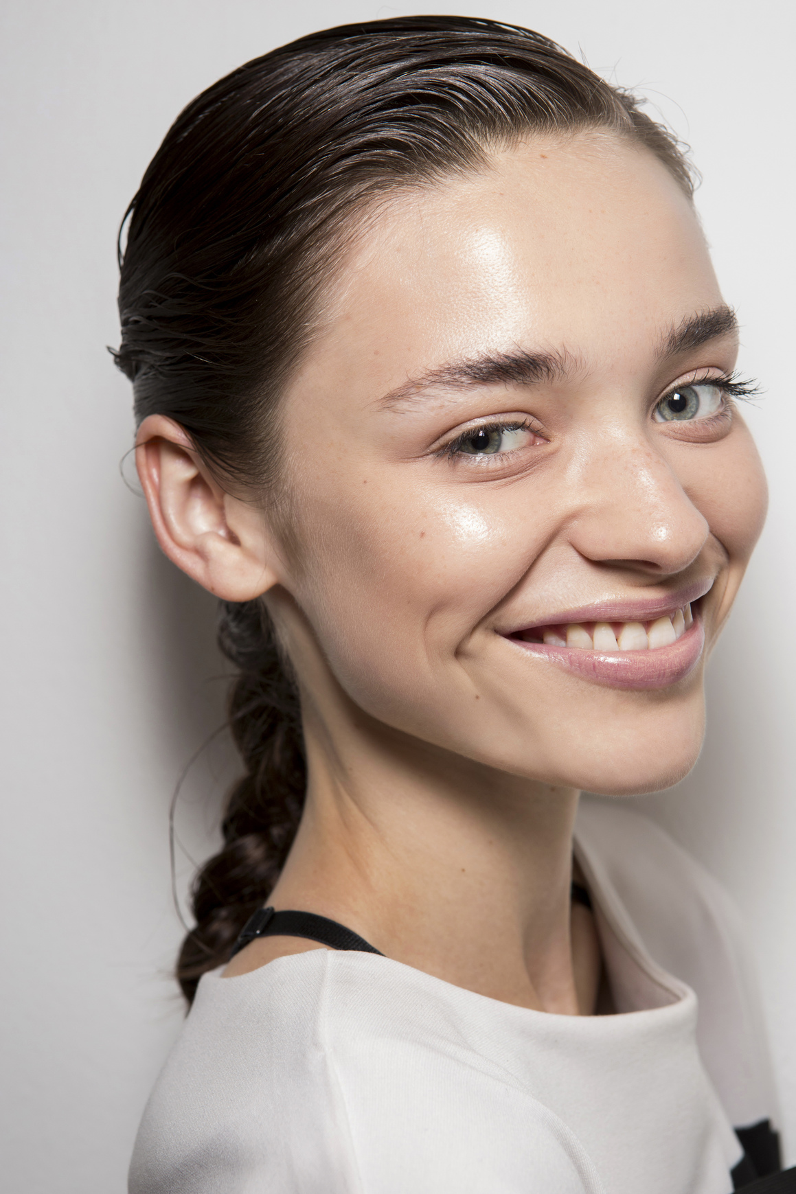 The Best Summer Skin Care Tips for Oily Skin