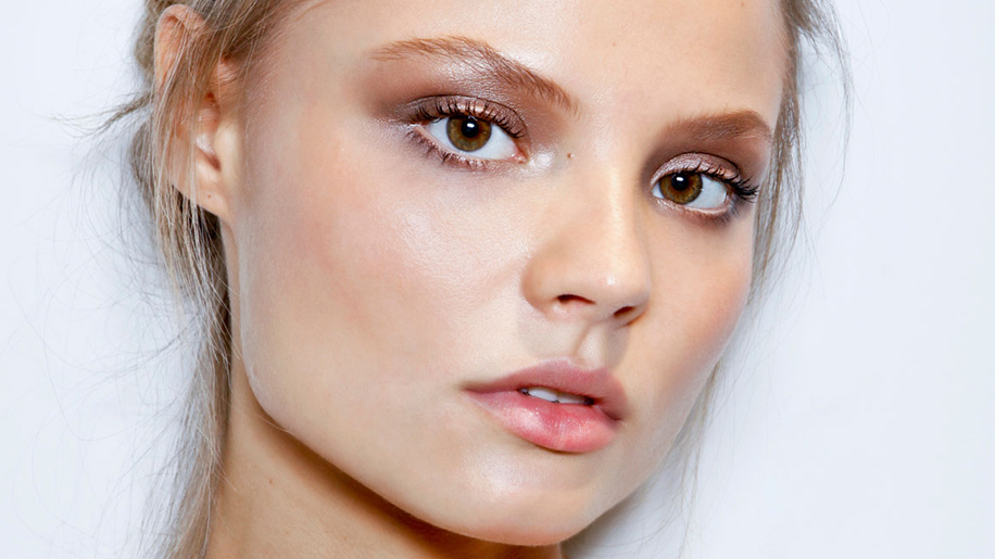 Best Lip Balms With SPF 2022: 10 Formulas You Need in Your Routine