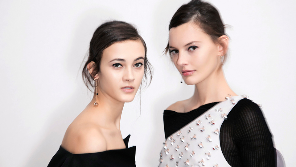 Best Mascaras 2022: 7 Mascaras Under $20 That Lift Without A Curler