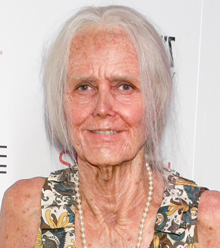 10 Halloween Beauty Hacks for Your Chicest Costume Ever