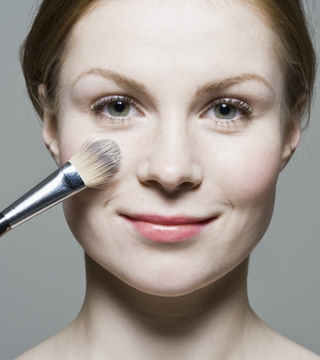 The Low-Down On Face Powders