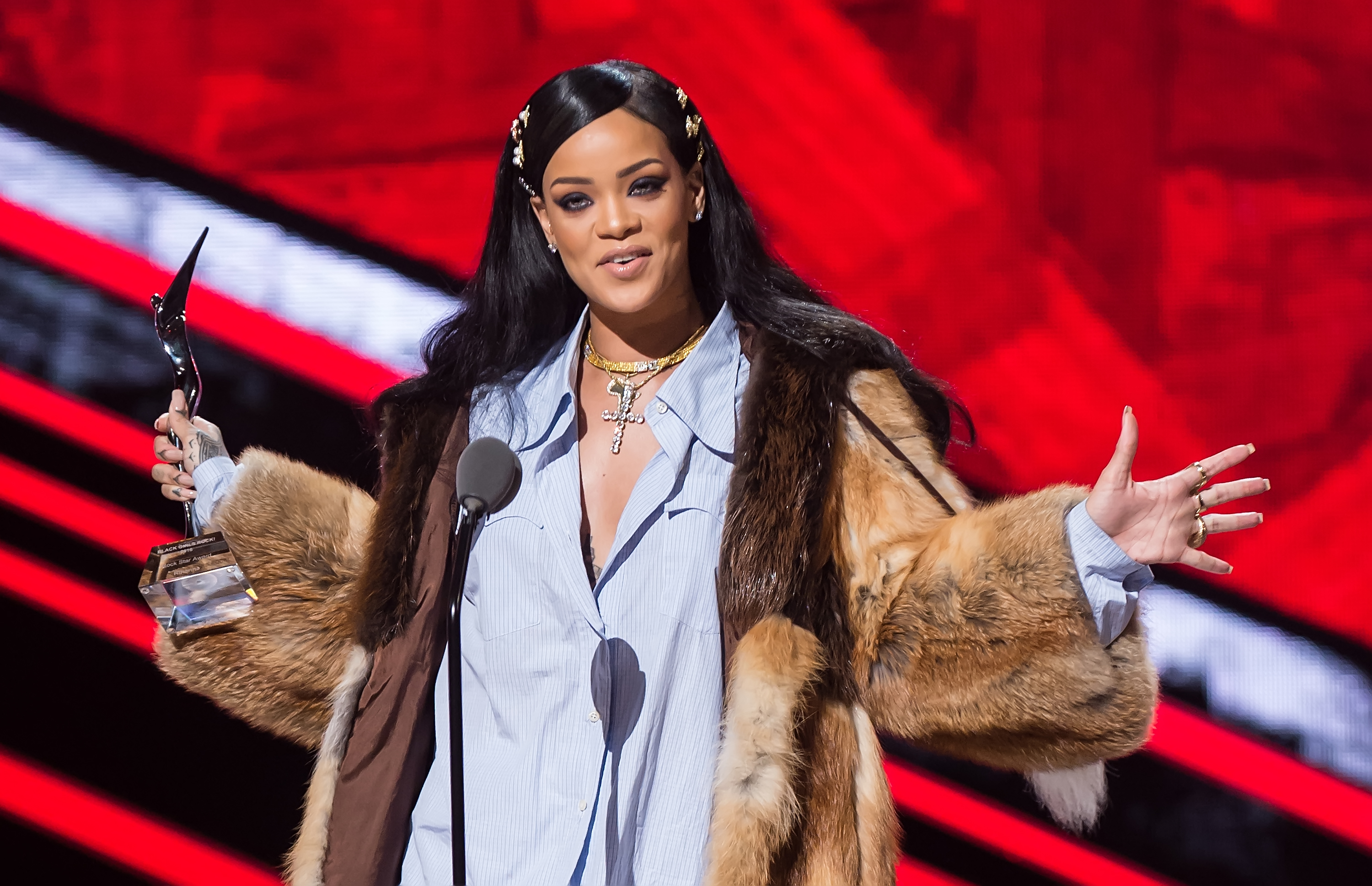 Ashton Kutcher's Response to Mila Kunis & Josh O'Connor's Chemistry