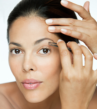 You're Doing It Wrong: Tweezing Your Eyebrows