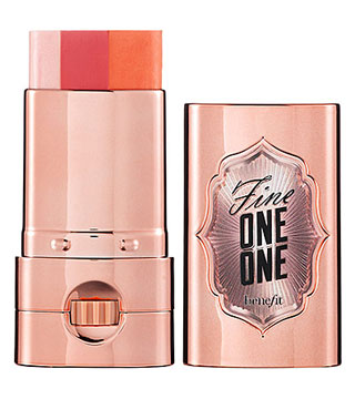 How to Put on Your Makeup on the Train