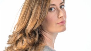 Emma Stone Debuts Pixie Cut at 2025 Golden Globes