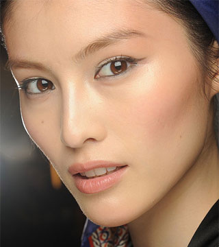 Quick Fixes For Instantly Prettier Skin - Daily Makeover