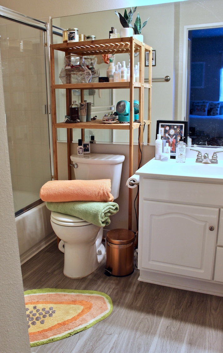 STYLECASTER | Small Bedroom Decorating Tips