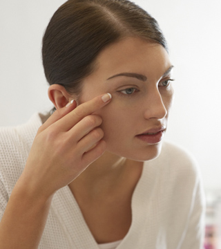 The Weird Upside of Acne: Turns Out You'll Age Better