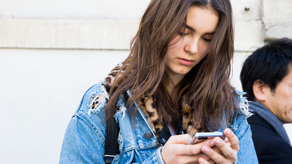 Personal Safety Apps Every Woman Should Have On Her Phone