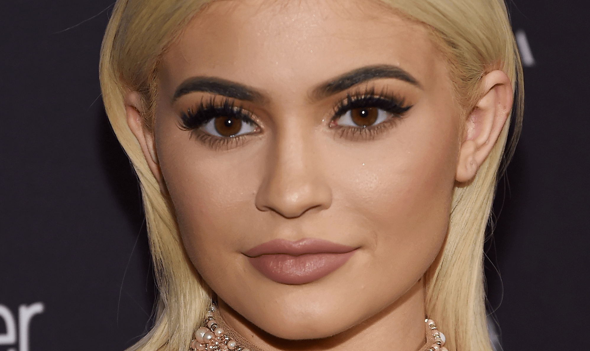 Kylie Jenner Debuts New Rose Gold Hair on Instagram, Looks Amazing