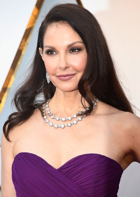 STYLECASTER | Oscars 2018 Beauty Looks | Ashley Judd