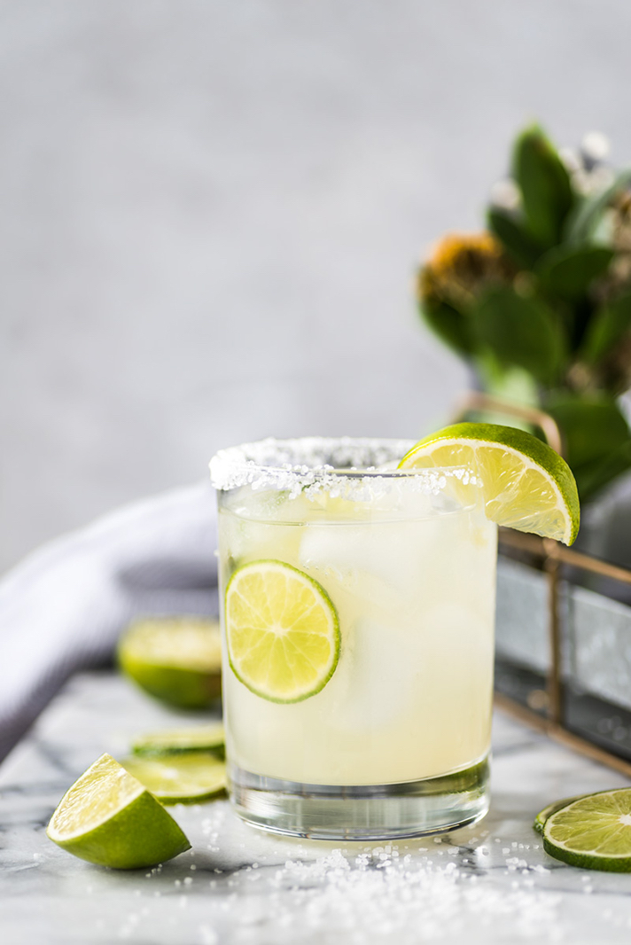 STYLECASTER | 14 Easy Summer Cocktails Made With Lime Juice