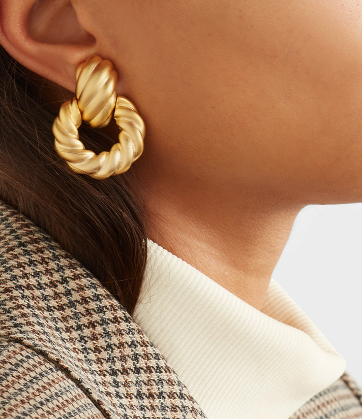 STYLECASTER | 22 1980s Revival Pieces We Need for Winter