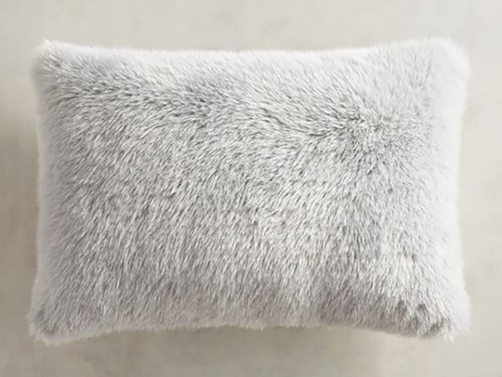 STYLECASTER | Pillows So Fuzzy They're Basically Blankets