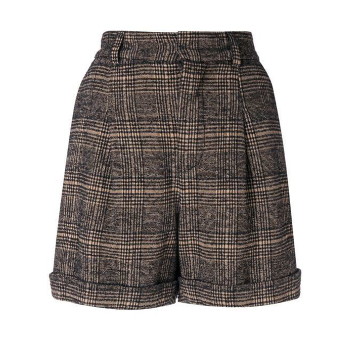STYLECASTER | Don't Knock Winter Shorts Until You've Tried 'Em