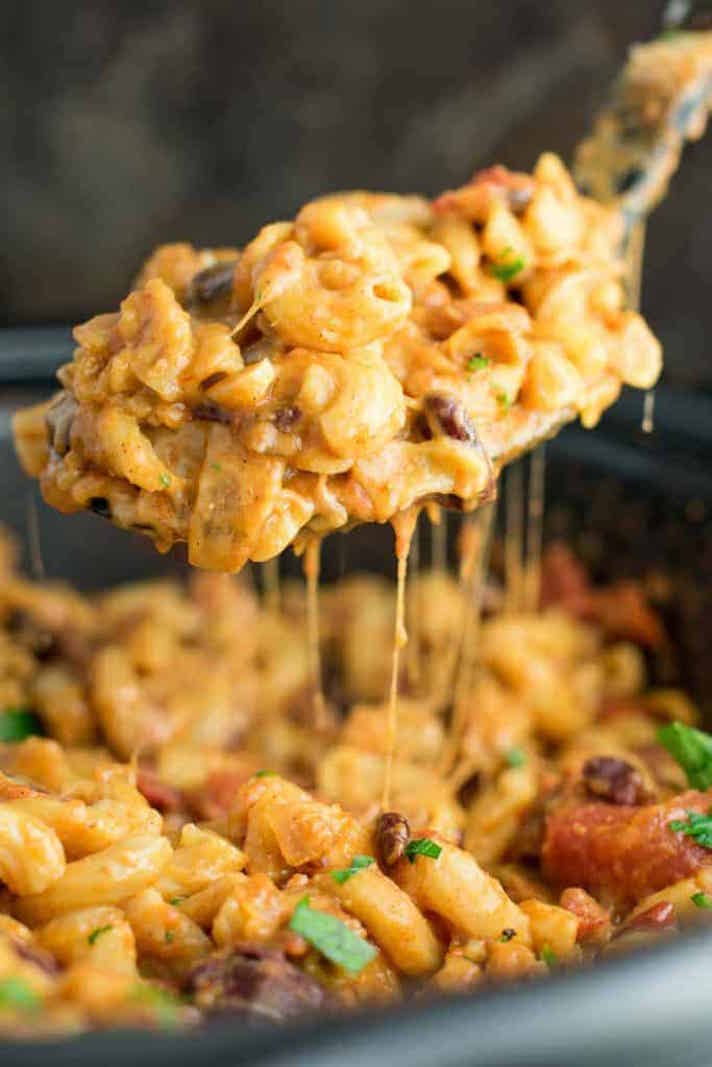 STYLECASTER | 17 Slow-Cooker Mac and Cheese Recipes That Are Total Game-Changers | Vegetarian Chili Mac