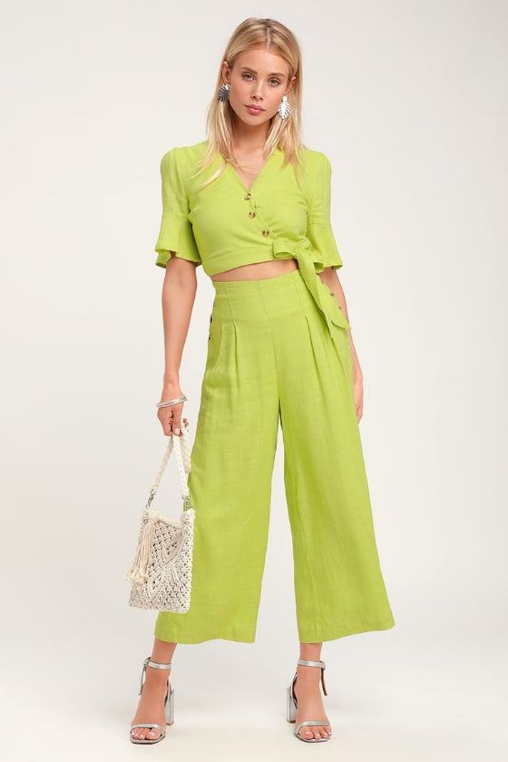 STYLECASTER | Spring Pants Are Here to Make Your Life Cuter and More Comfortable