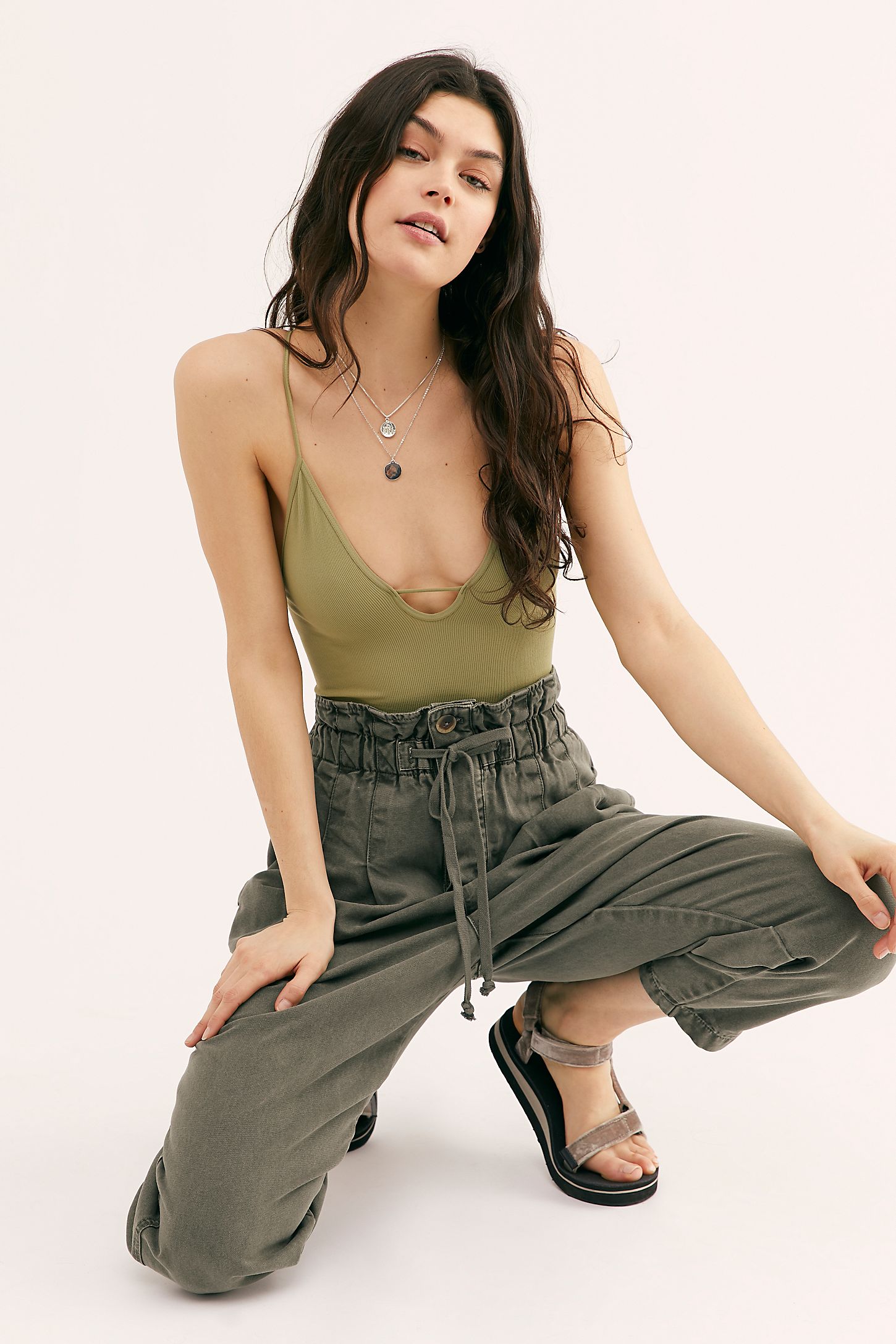 Utility Pants Are Probably The Comfiest (and Most Wearable) Trend of The Moment | STYLECASTER