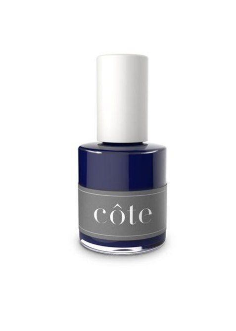 dark-nail-polish-cote-no-77
