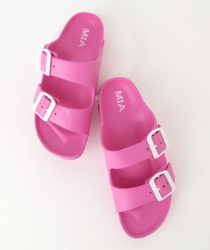 STYLECASTER | Summer Slides Are Back and Cuter Than Ever