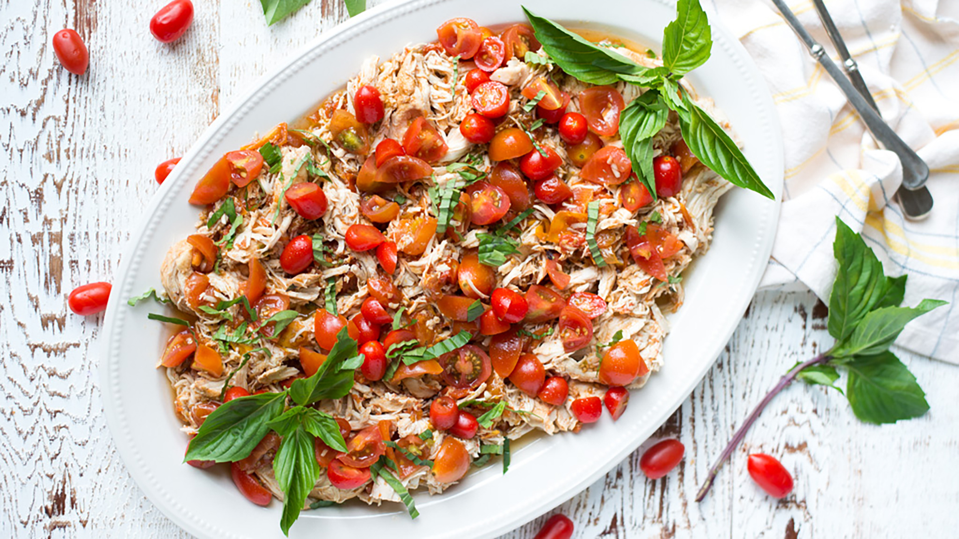 15 Slow-Cooker Queso Dip Recipes So Sexy, I Could Cry