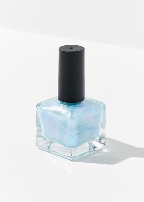 metallic-nail-polish-uo-shimmer