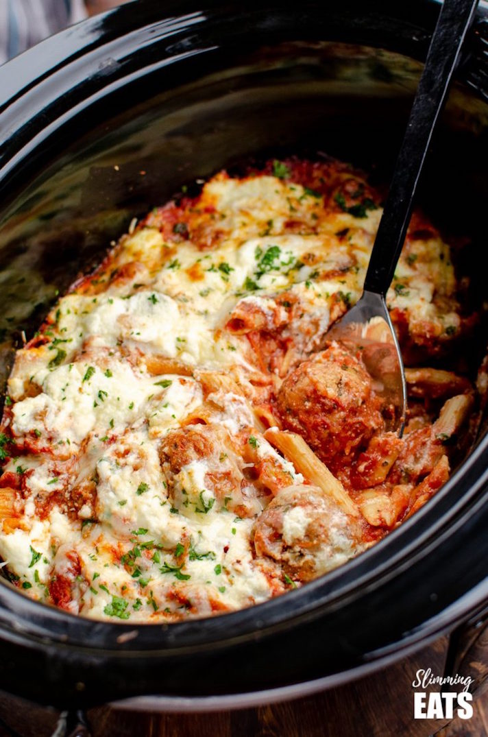 STYLECASTER | Slow-Cooker Pastas Are the Easiest Way to Indulge in a Lazy, Decadent Meal This Summer | Chicken Meatball Pasta Bake