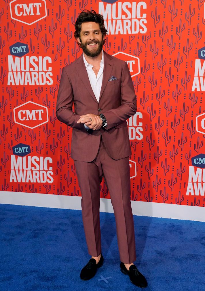STYLECASTER | CMT Awards Red Carpet 2019