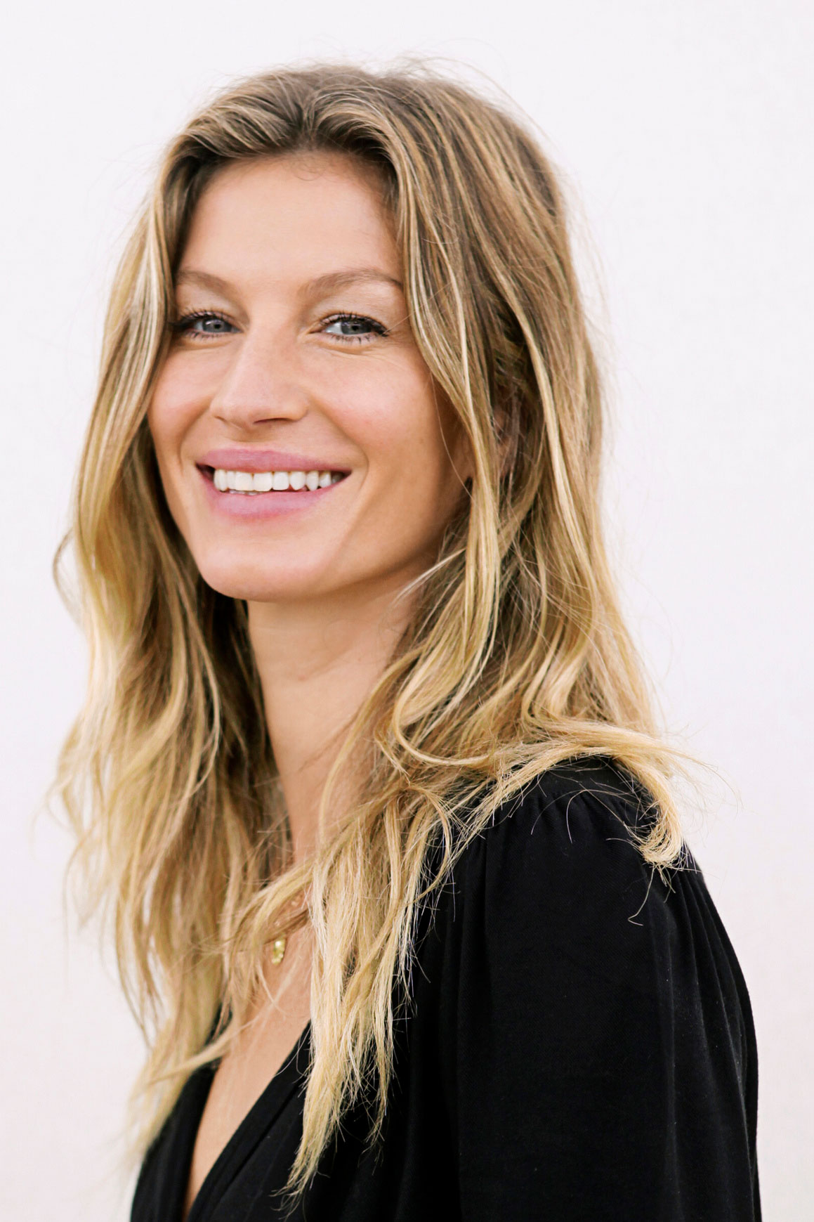 From Balayage to Bleach & Tone, Here's How to Get The Blonde You Actually Want at The Salon | STYLECASTER