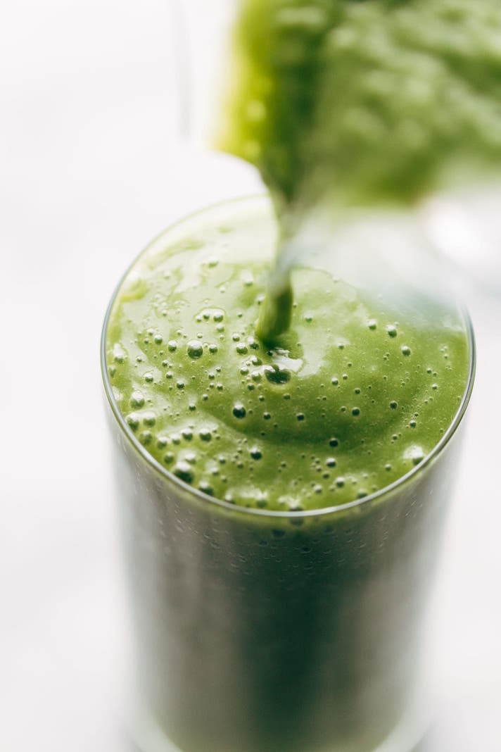 STYLECASTER | 17 Veggie-Packed Smoothie Recipes That Don't Taste Like Grass | The Best Green Smoothie