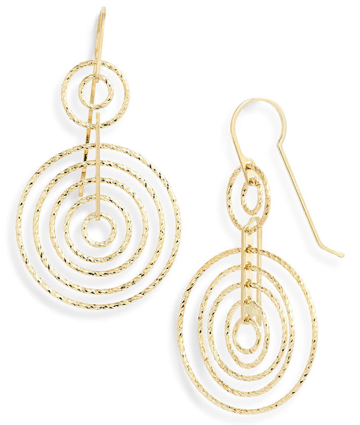 STYLECASTER| The Completely Incomplete Guide To Dressing Like You’re In A BLACKPINK Music Video