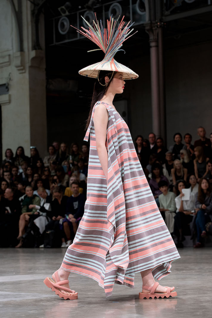 STYLECASTER | Paris Fashion Week Runways