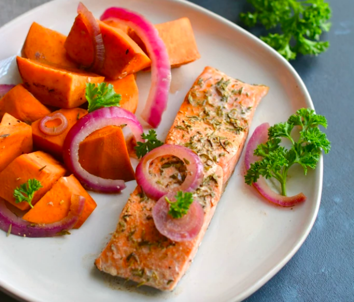 STYLECASTER | 16 Post-Workout Slow-Cooker Recipes That'll Make You Feel Great | Balsamic Salmon and Sweet Potatoes