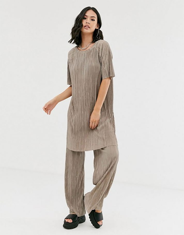 STYLECASTER | At ASOS' Black Friday Sale, Statement-Making Style Just Got Budget-Friendlier