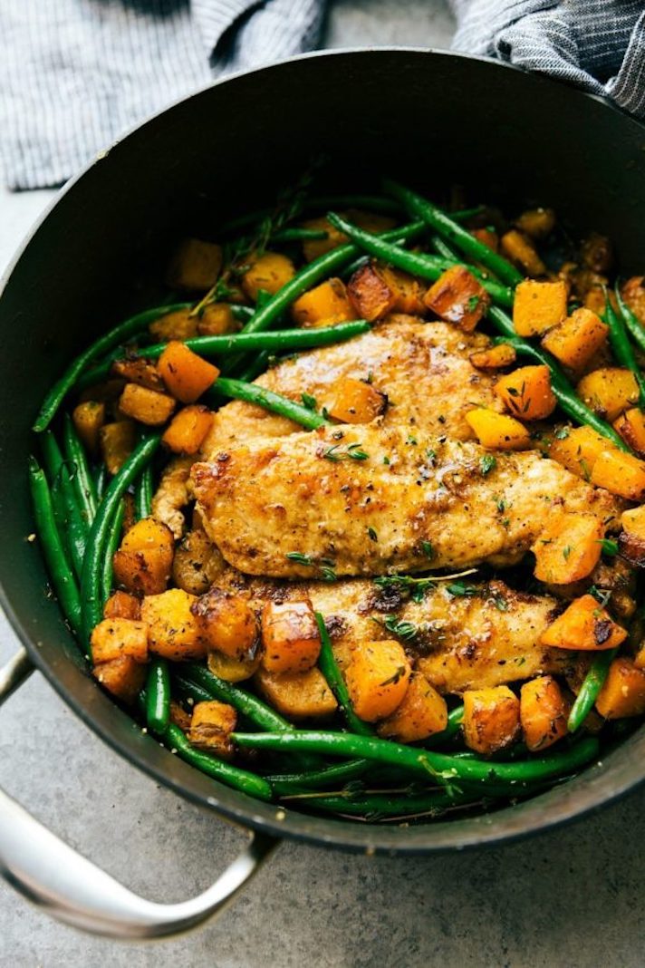 STYLECASTER | Easy Weeknight Chicken Recipes That Are Perfect for Fall | Skillet Chicken and Butternut Squash