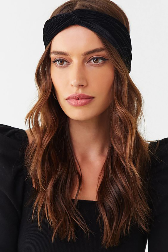 STYLECASTER | 11 Budget-Friendly Winter Outfits That Are Equal Parts Cute and Cozy