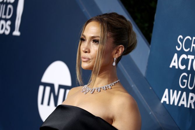 2020-sag-awards-jennifer-lopez