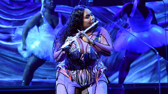 Lizzo-Grammys-2020-Performance-4
